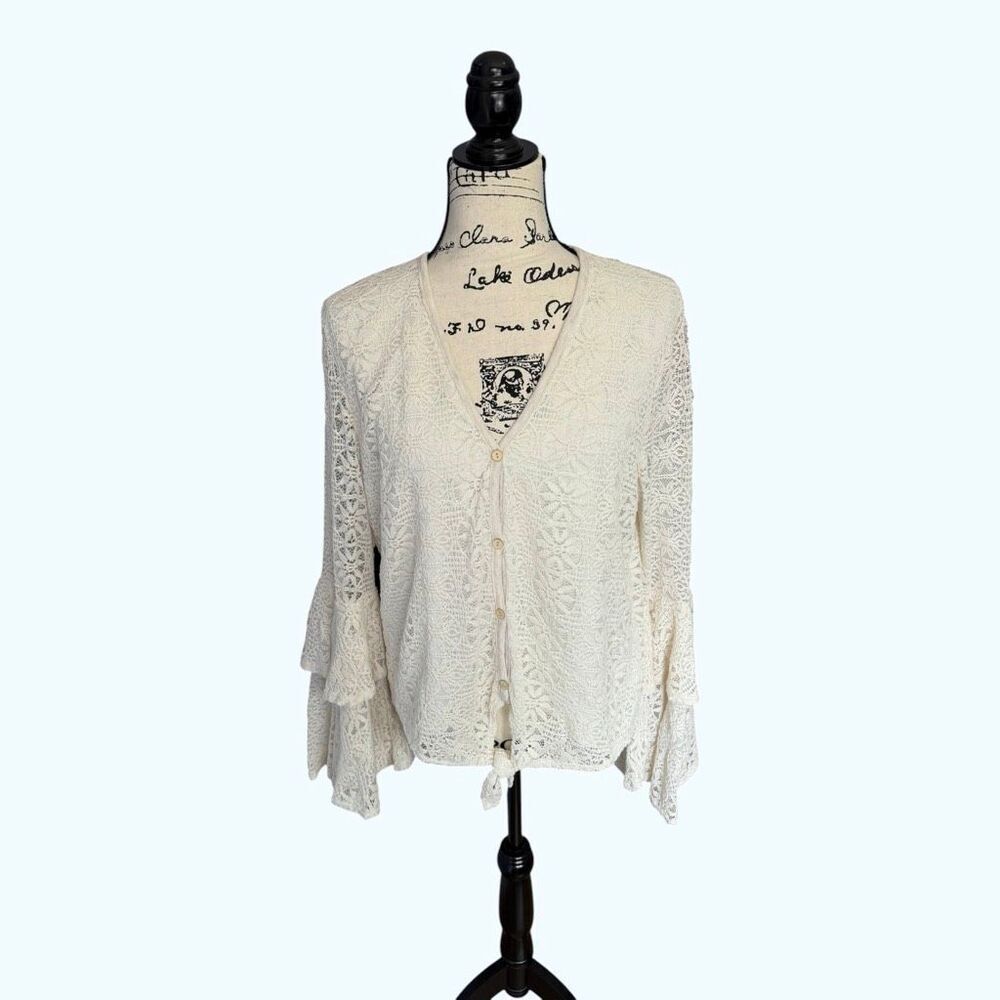 Hummingbird Cream Lace Cardigan Top L Bell Sleeve Boho Button Front Tie Hem